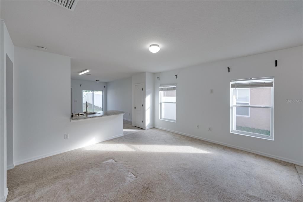 Active With Contract: $249,000 (3 beds, 2 baths, 1311 Square Feet)