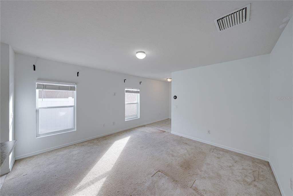 Active With Contract: $249,000 (3 beds, 2 baths, 1311 Square Feet)