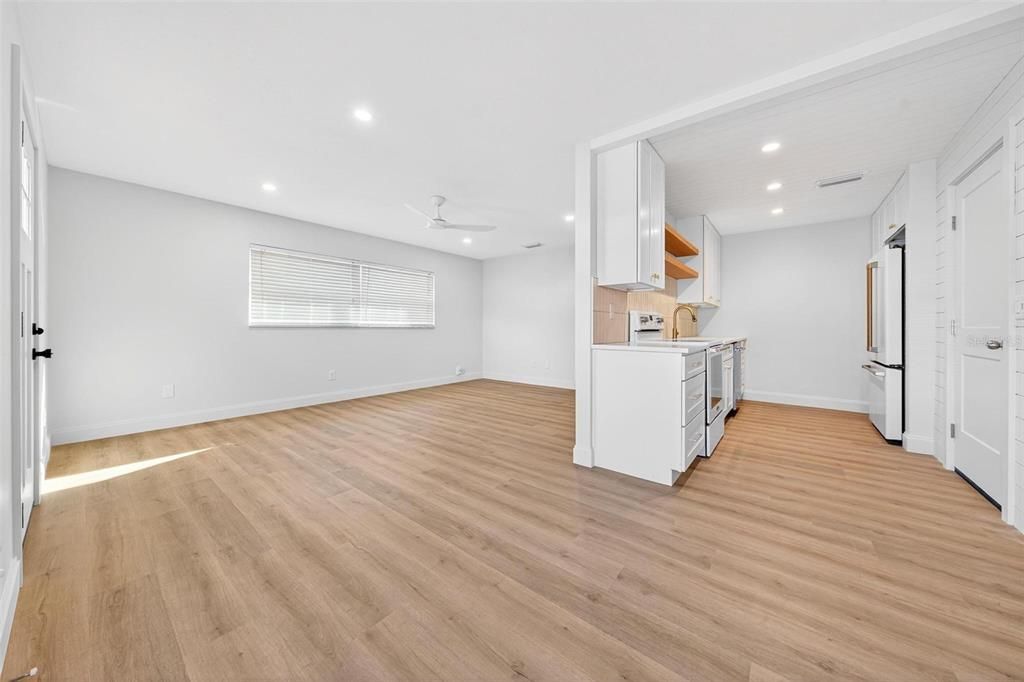 For Sale: $650,000 (4 beds, 0 baths, 2010 Square Feet)