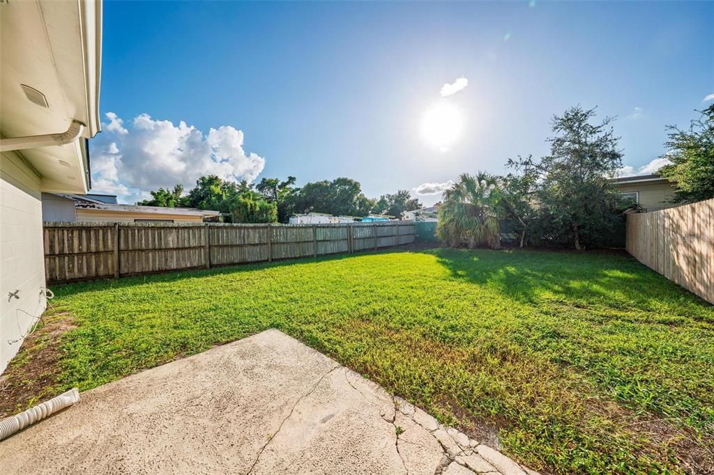 For Sale: $650,000 (4 beds, 0 baths, 2010 Square Feet)