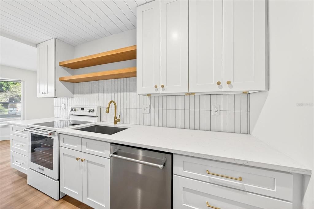 For Sale: $650,000 (4 beds, 0 baths, 2010 Square Feet)