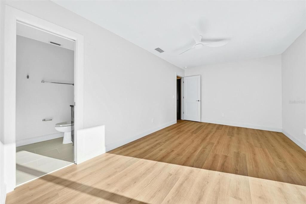 For Sale: $650,000 (4 beds, 0 baths, 2010 Square Feet)