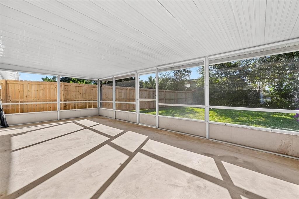 For Sale: $650,000 (4 beds, 0 baths, 2010 Square Feet)