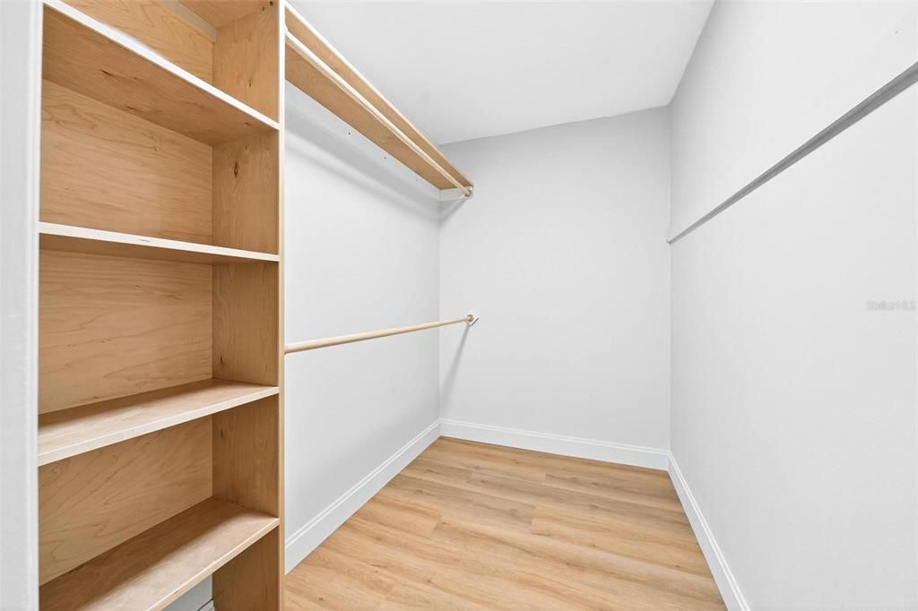 For Sale: $650,000 (4 beds, 0 baths, 2010 Square Feet)