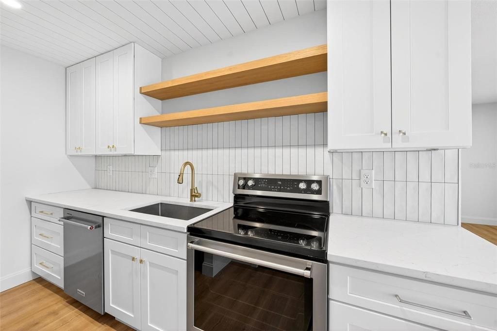 For Sale: $650,000 (4 beds, 0 baths, 2010 Square Feet)