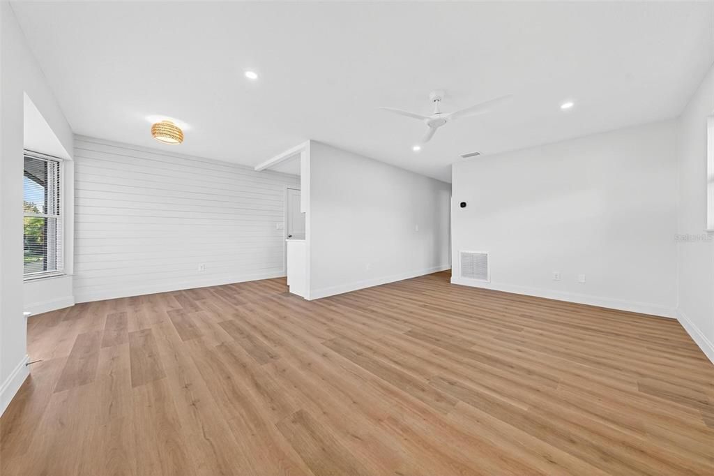 For Sale: $650,000 (4 beds, 0 baths, 2010 Square Feet)