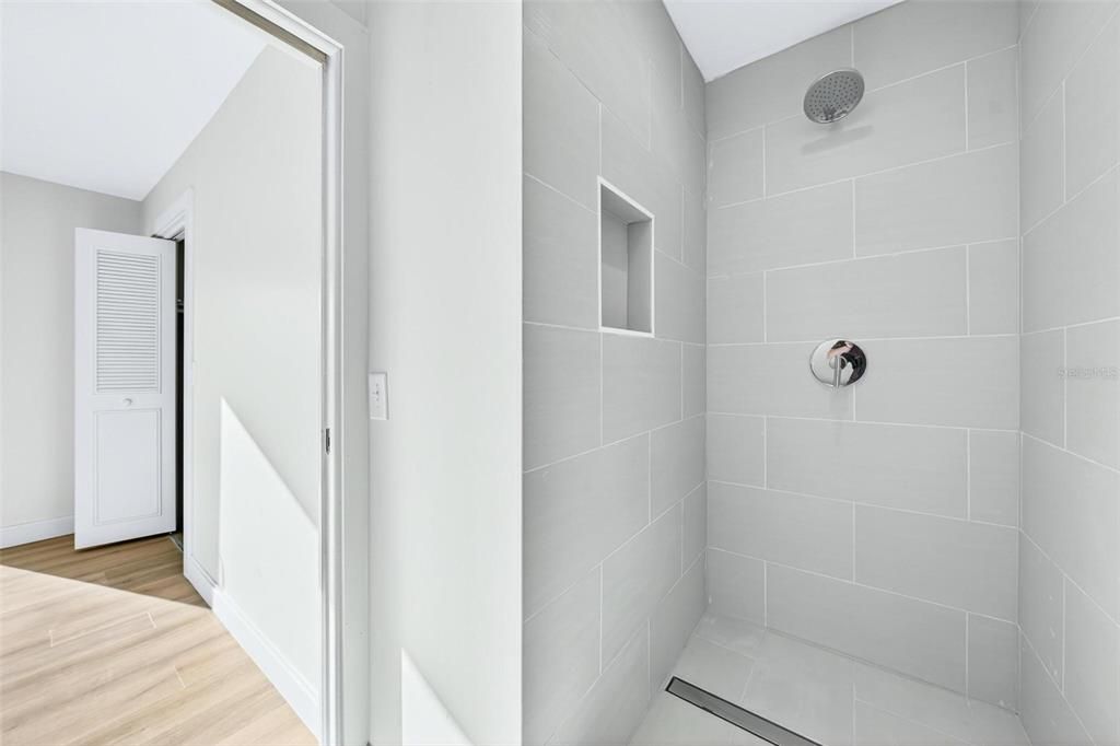 For Sale: $650,000 (4 beds, 0 baths, 2010 Square Feet)