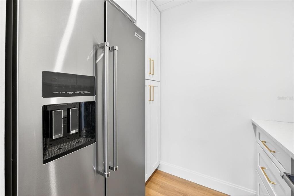 For Sale: $650,000 (4 beds, 0 baths, 2010 Square Feet)