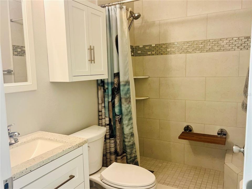 En Venta: $217,900 (0.16 acres)