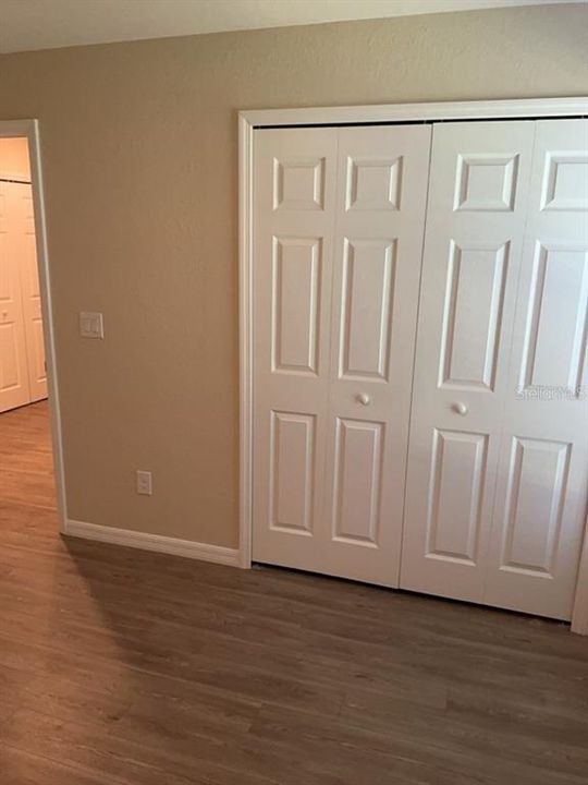 For Sale: $325,900 (4 beds, 2 baths, 1617 Square Feet)