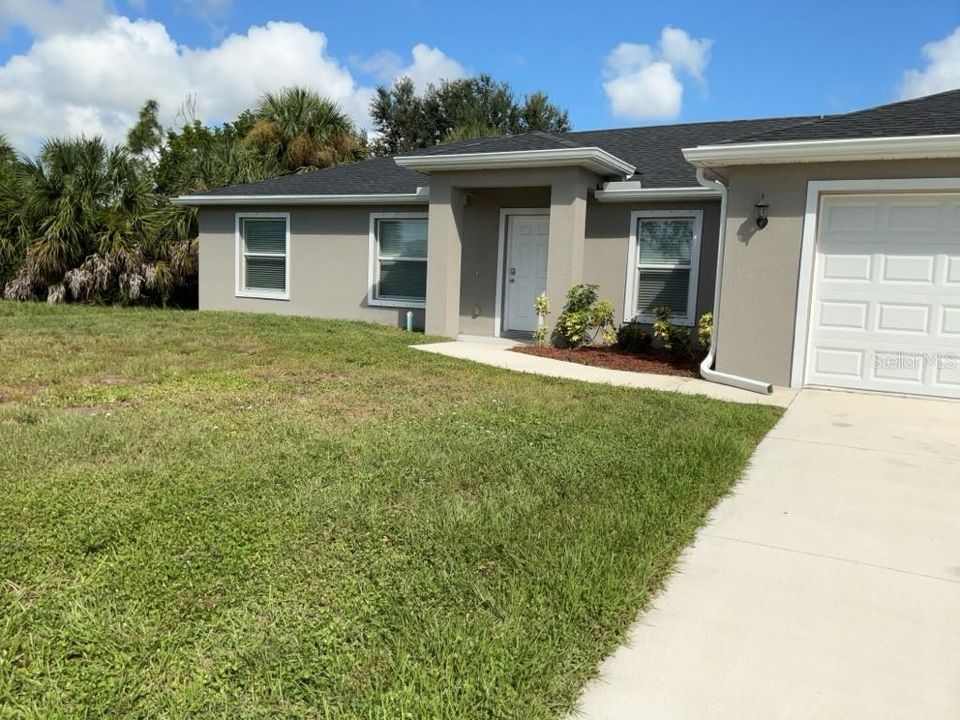 For Sale: $325,900 (4 beds, 2 baths, 1617 Square Feet)