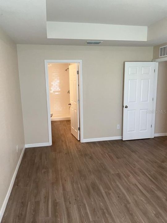 For Sale: $325,900 (4 beds, 2 baths, 1617 Square Feet)
