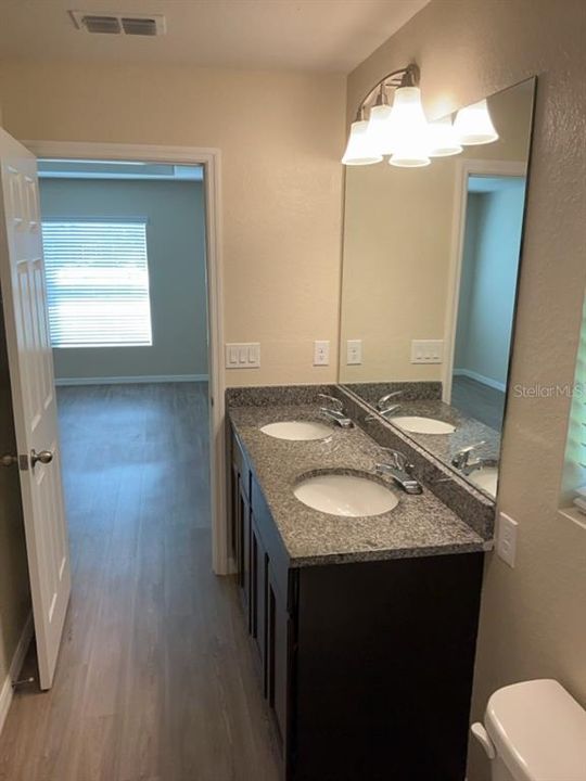 For Sale: $325,900 (4 beds, 2 baths, 1617 Square Feet)