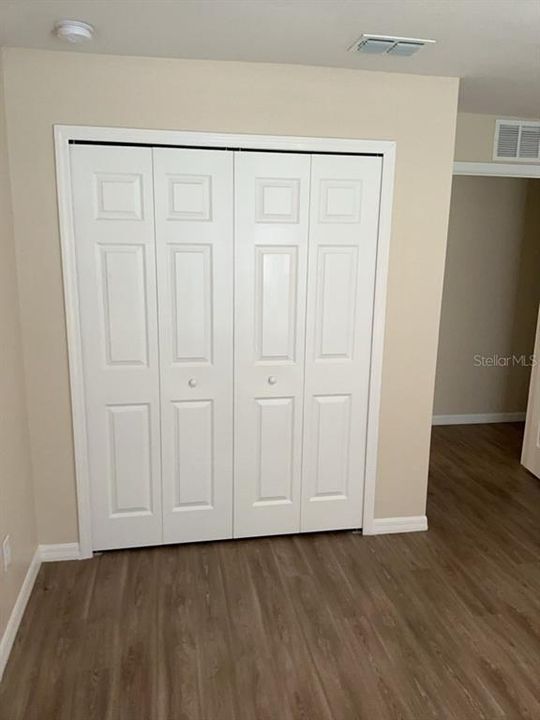 For Sale: $325,900 (4 beds, 2 baths, 1617 Square Feet)