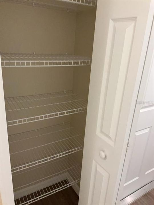 For Sale: $325,900 (4 beds, 2 baths, 1617 Square Feet)