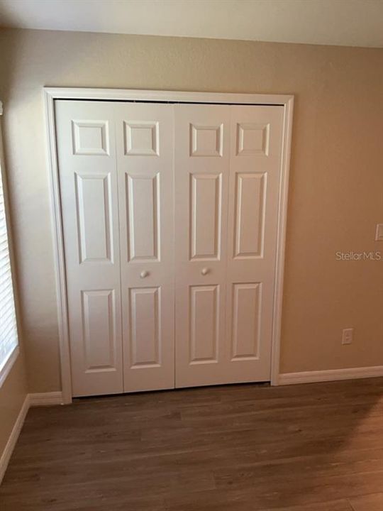 For Sale: $325,900 (4 beds, 2 baths, 1617 Square Feet)