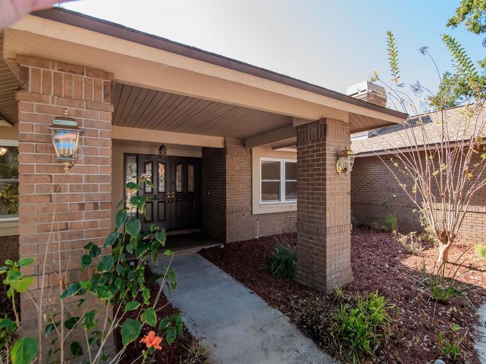 En Venta: $674,000 (4 camas, 3 baños, 2542 Pies cuadrados)