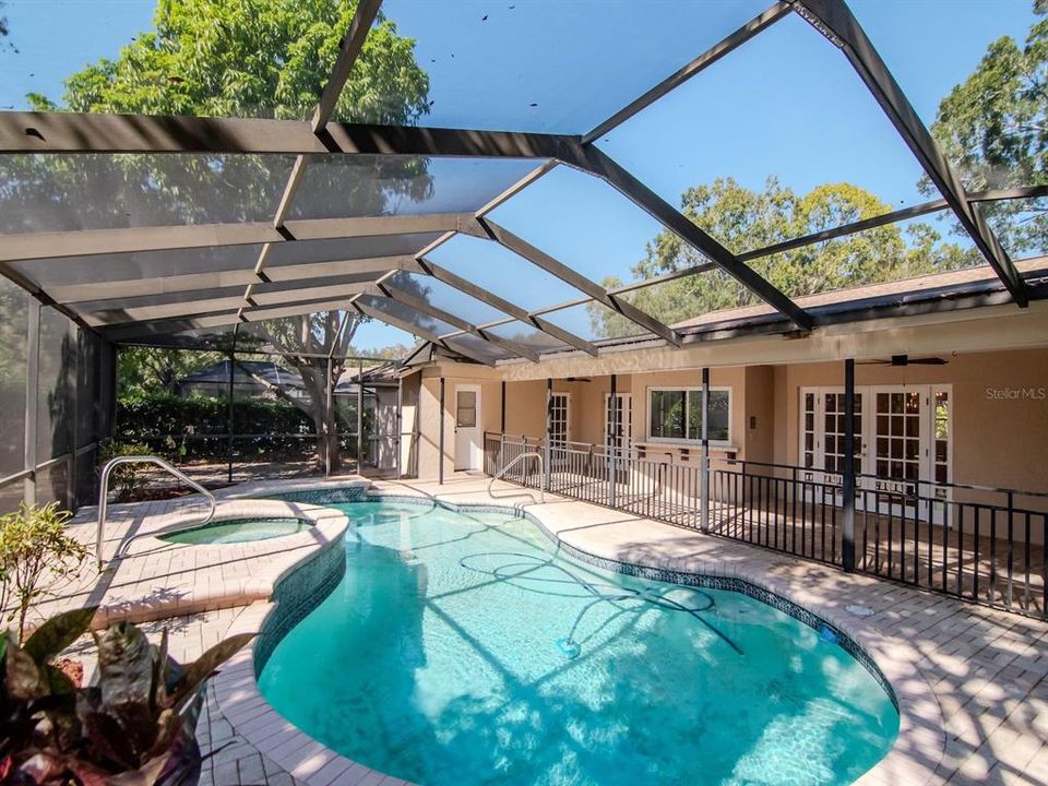 En Venta: $674,000 (4 camas, 3 baños, 2542 Pies cuadrados)