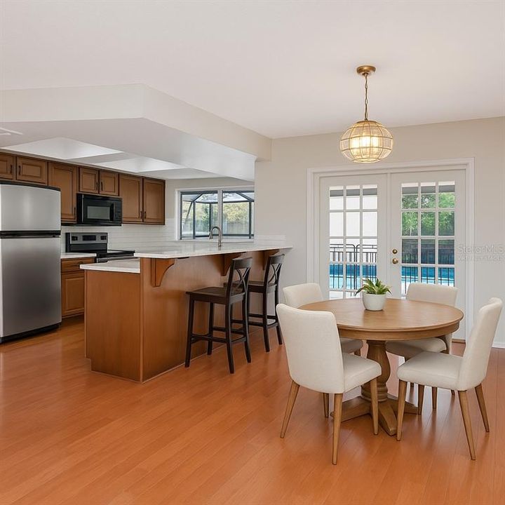 En Venta: $674,000 (4 camas, 3 baños, 2542 Pies cuadrados)