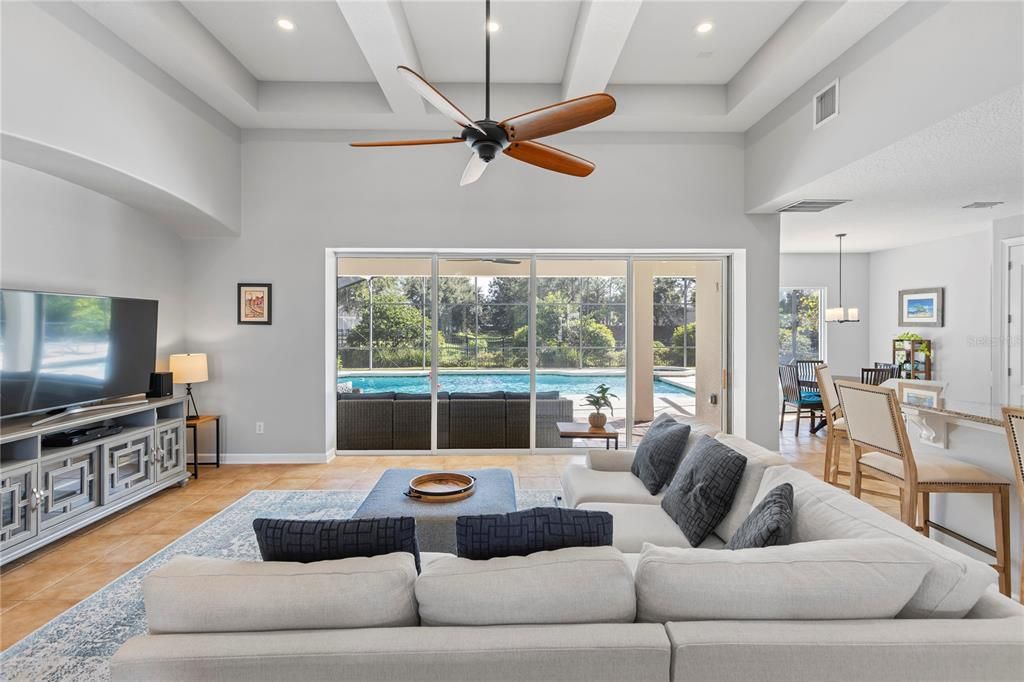 Active With Contract: $975,000 (4 beds, 4 baths, 3862 Square Feet)