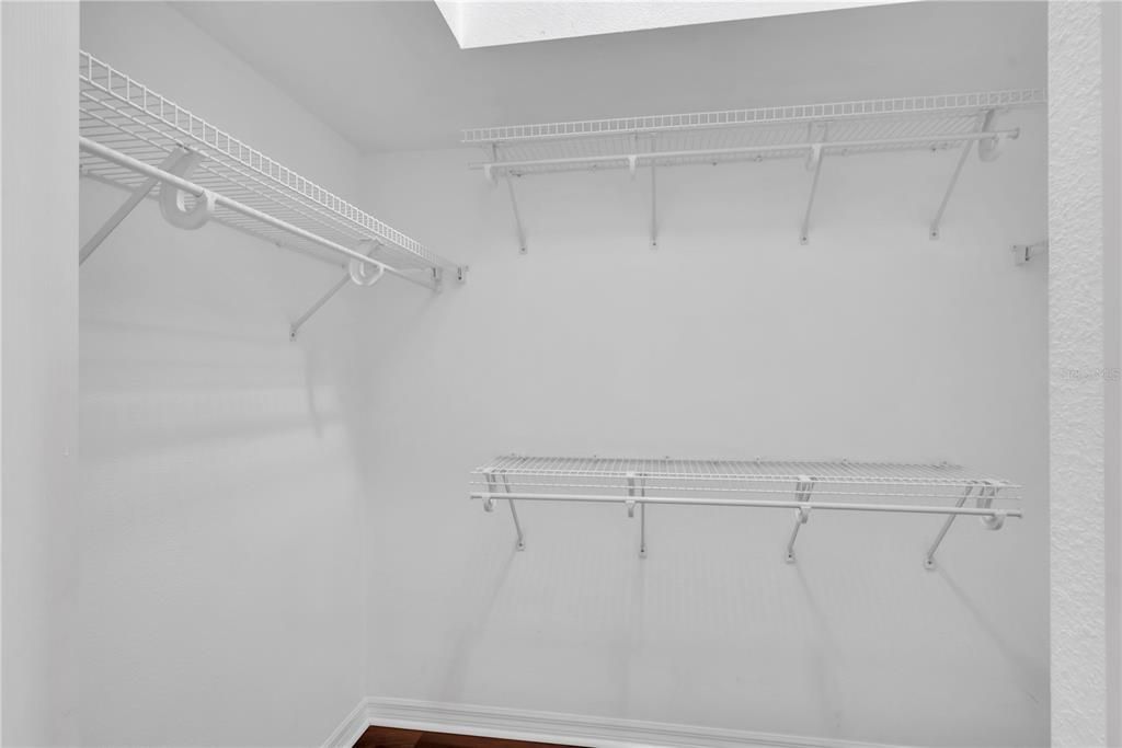 合同活跃: $3,250 (4 贝兹, 3 浴室, 3248 平方英尺)