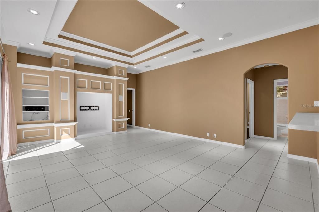 合同活跃: $3,250 (4 贝兹, 3 浴室, 3248 平方英尺)