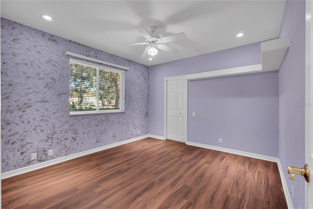 合同活跃: $3,250 (4 贝兹, 3 浴室, 3248 平方英尺)