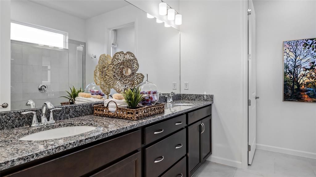 For Sale: $375,990 (2 beds, 2 baths, 1547 Square Feet)