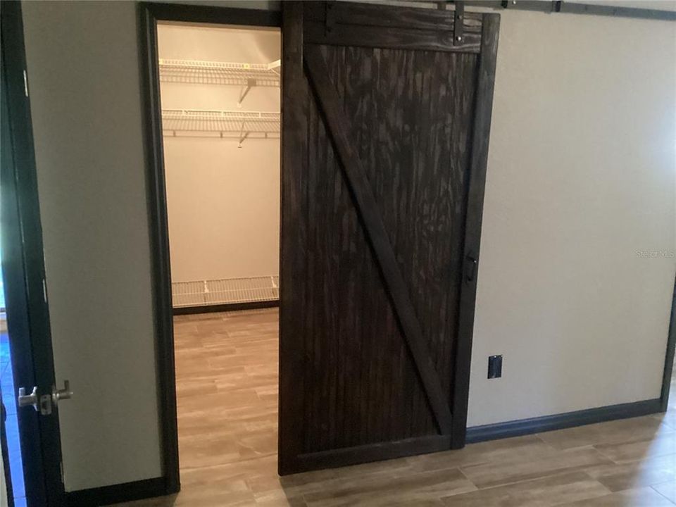 En Venta: $599,990 (3 camas, 2 baños, 2134 Pies cuadrados)