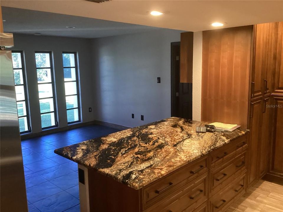 En Venta: $599,990 (3 camas, 2 baños, 2134 Pies cuadrados)