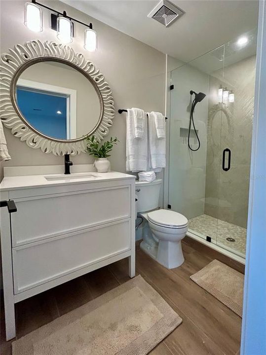 For Sale: $749,999 (2 beds, 2 baths, 1450 Square Feet)