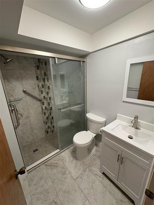 For Sale: $115,000 (1 beds, 1 baths, 565 Square Feet)