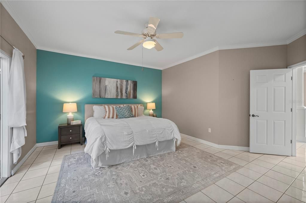 For Sale: $573,700 (3 beds, 2 baths, 2224 Square Feet)