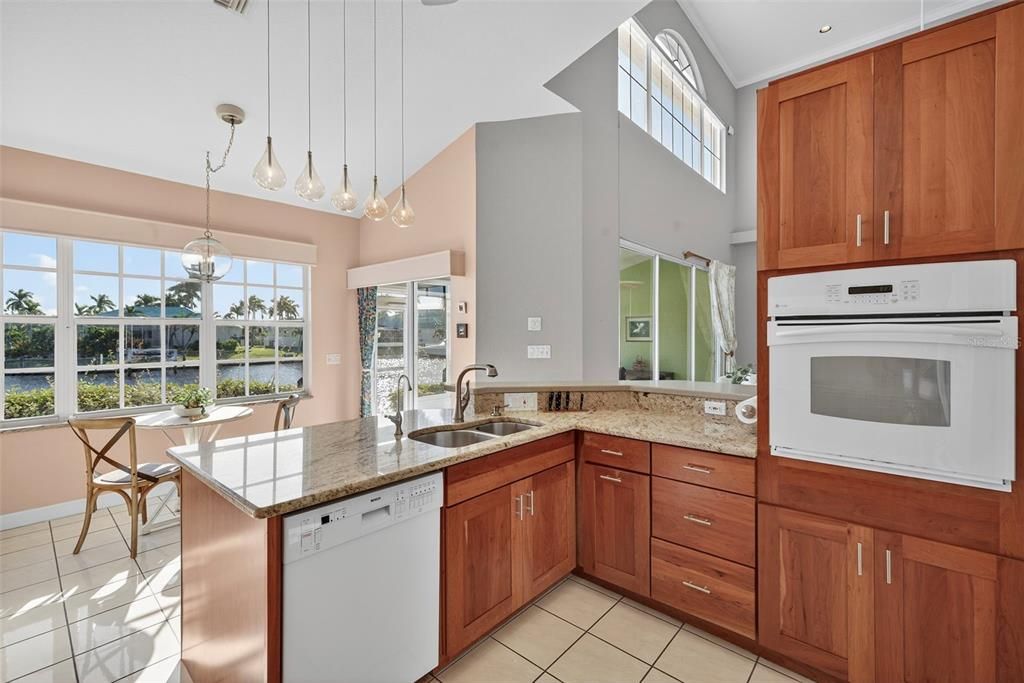 For Sale: $573,700 (3 beds, 2 baths, 2224 Square Feet)