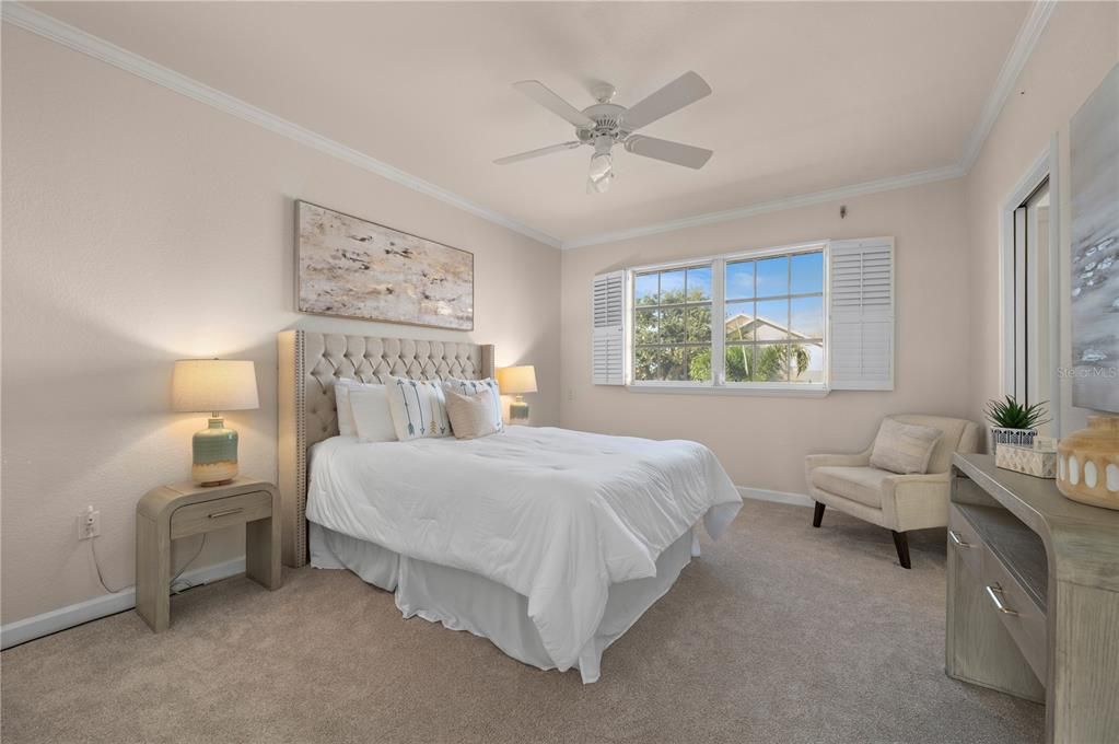 For Sale: $573,700 (3 beds, 2 baths, 2224 Square Feet)