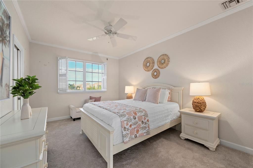 For Sale: $573,700 (3 beds, 2 baths, 2224 Square Feet)