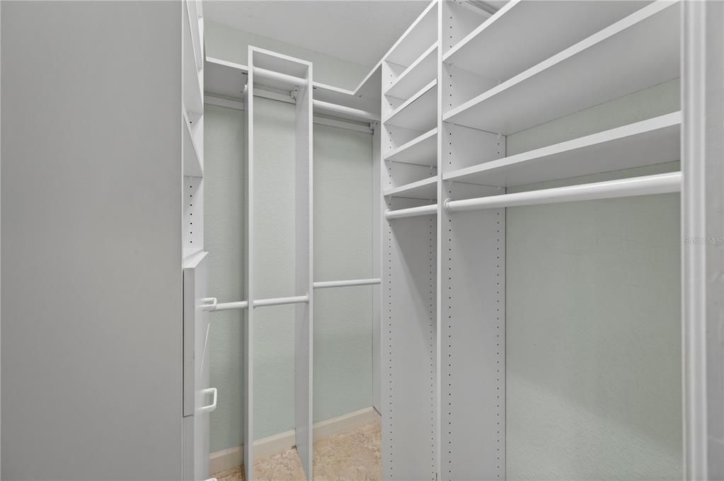 For Sale: $573,700 (3 beds, 2 baths, 2224 Square Feet)