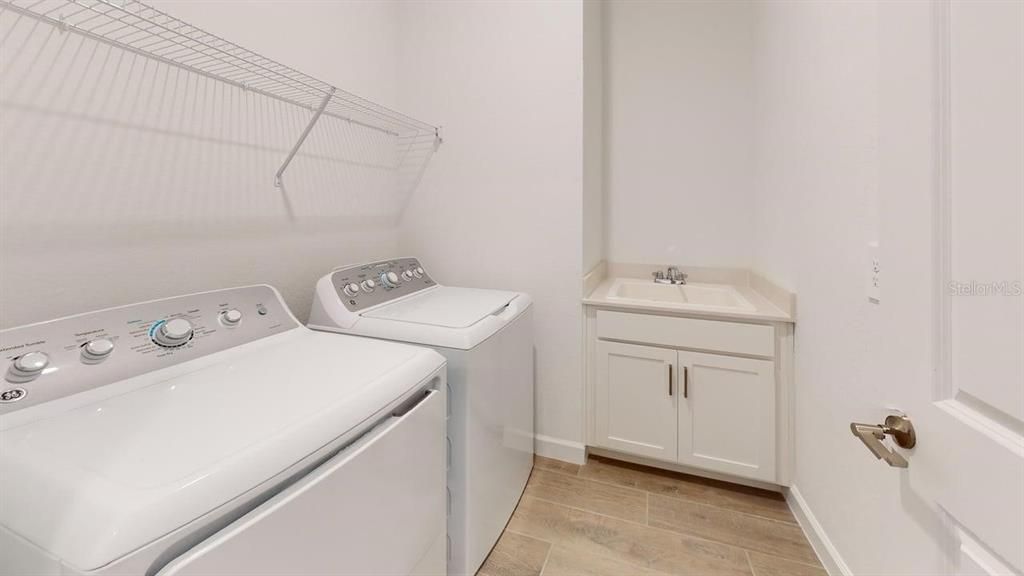 出租: $2,950 (3 贝兹, 3 浴室, 2201 平方英尺)