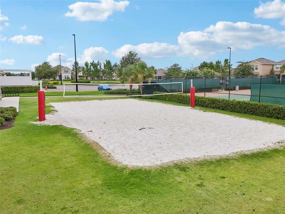 Active With Contract: $750,000 (4 beds, 3 baths, 3316 Square Feet)