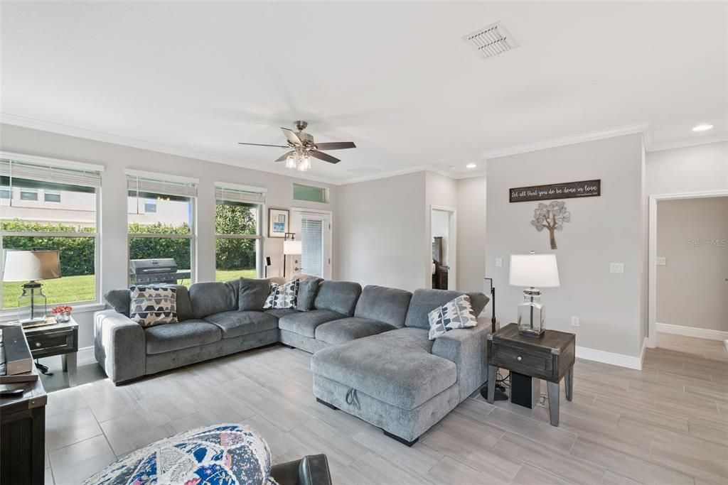 Active With Contract: $750,000 (4 beds, 3 baths, 3316 Square Feet)
