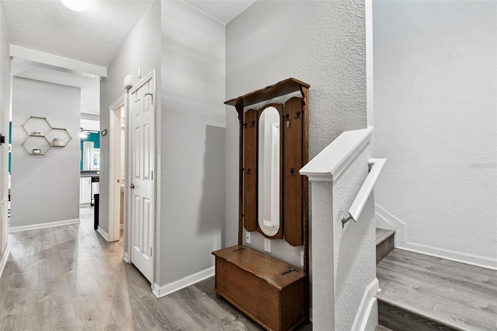 待售: $295,000 (3 贝兹, 2 浴室, 1822 平方英尺)