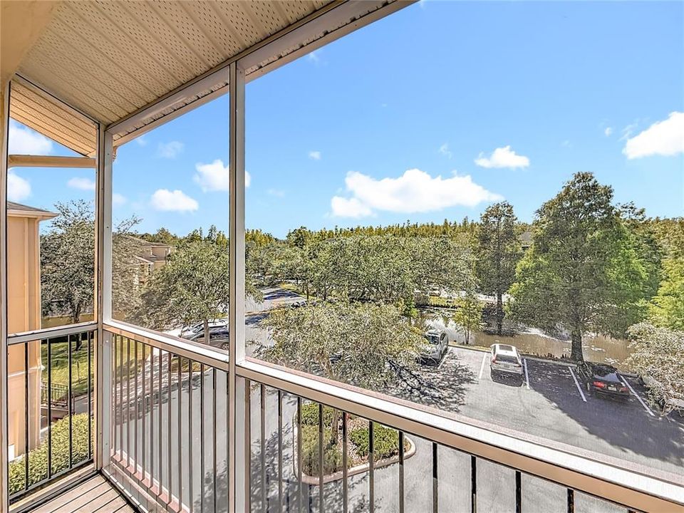 For Sale: $183,000 (2 beds, 2 baths, 1089 Square Feet)