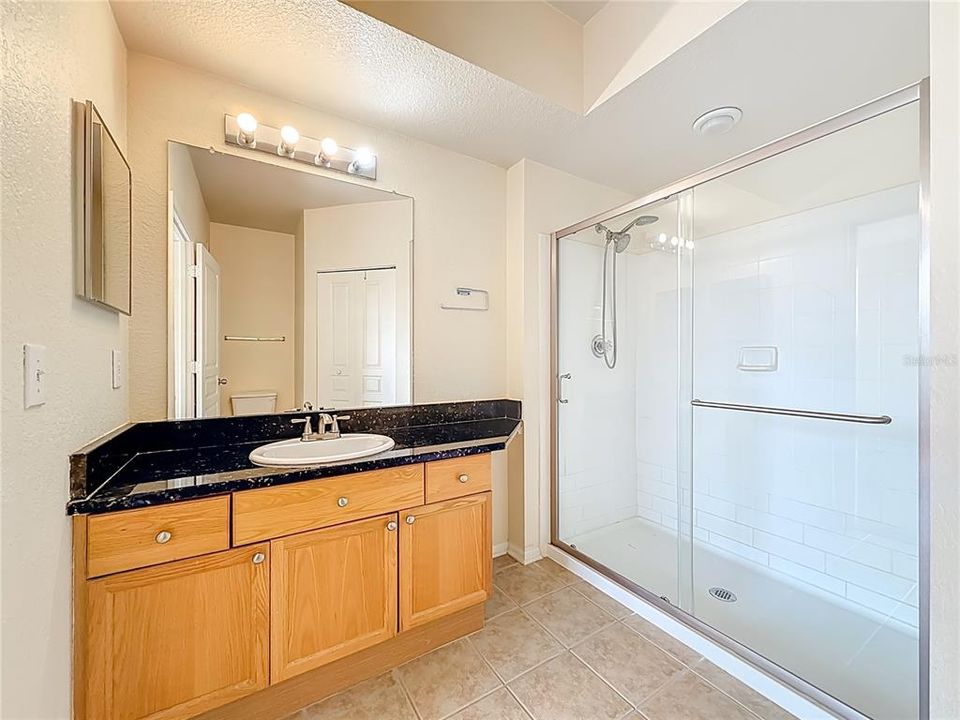 For Sale: $183,000 (2 beds, 2 baths, 1089 Square Feet)