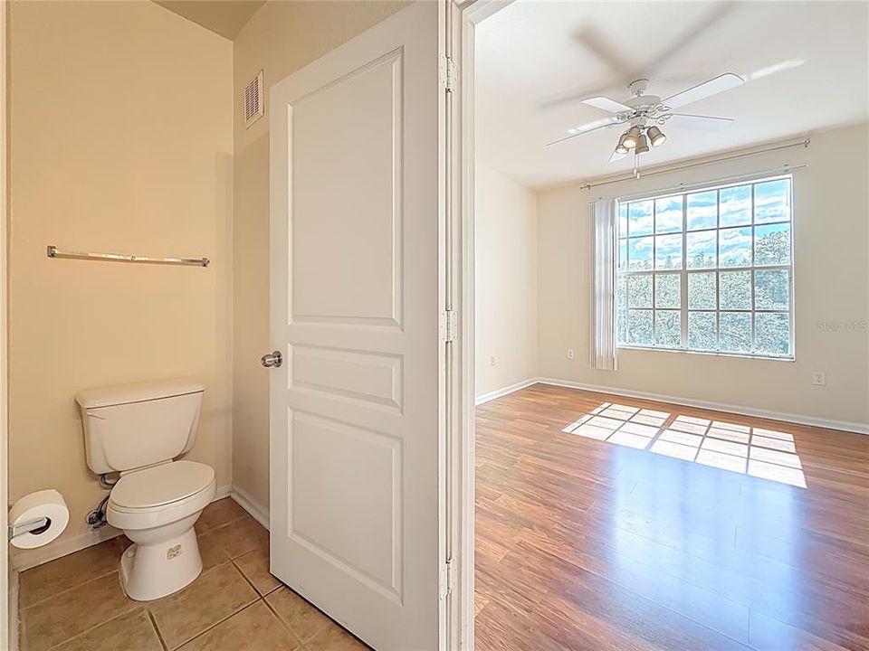 For Sale: $183,000 (2 beds, 2 baths, 1089 Square Feet)