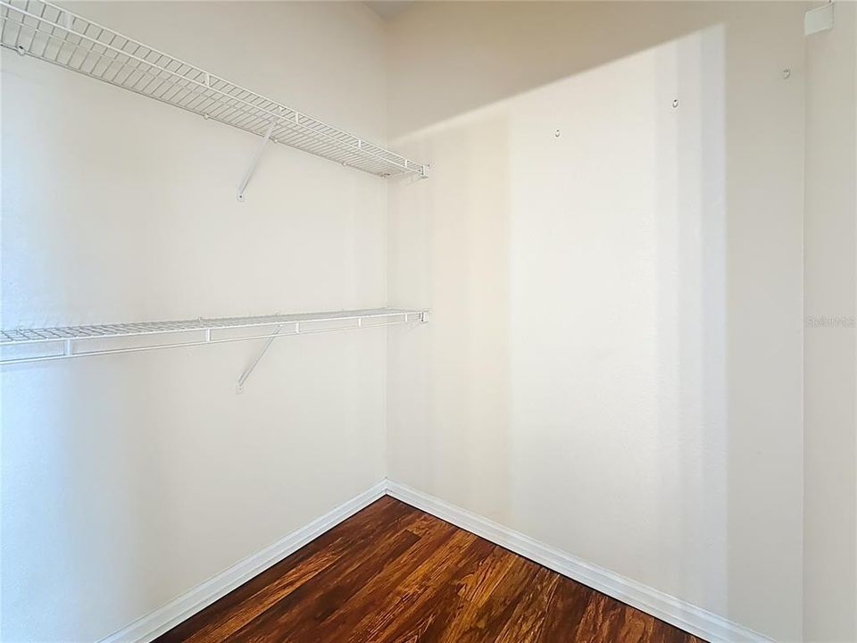 For Sale: $183,000 (2 beds, 2 baths, 1089 Square Feet)