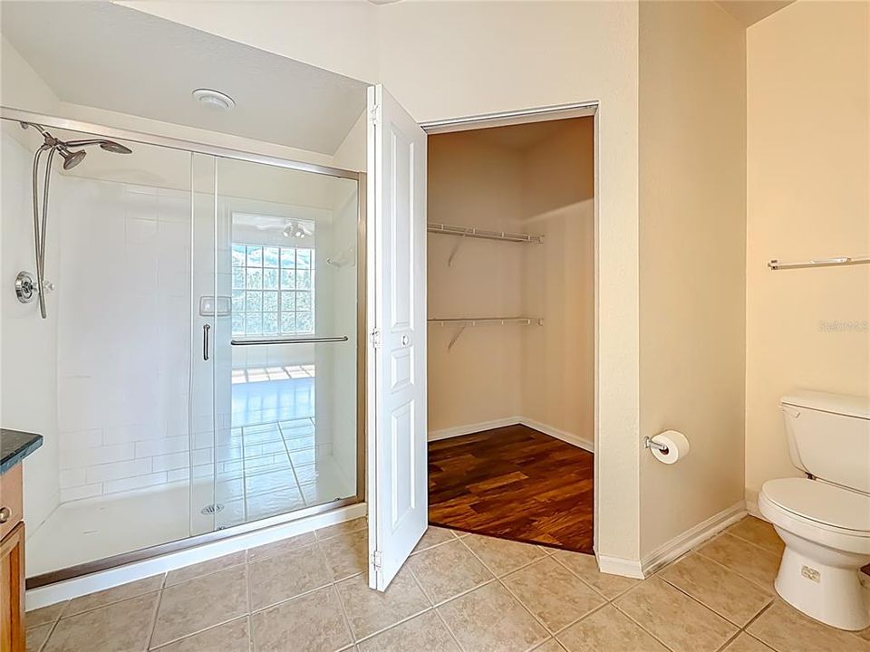 For Sale: $183,000 (2 beds, 2 baths, 1089 Square Feet)