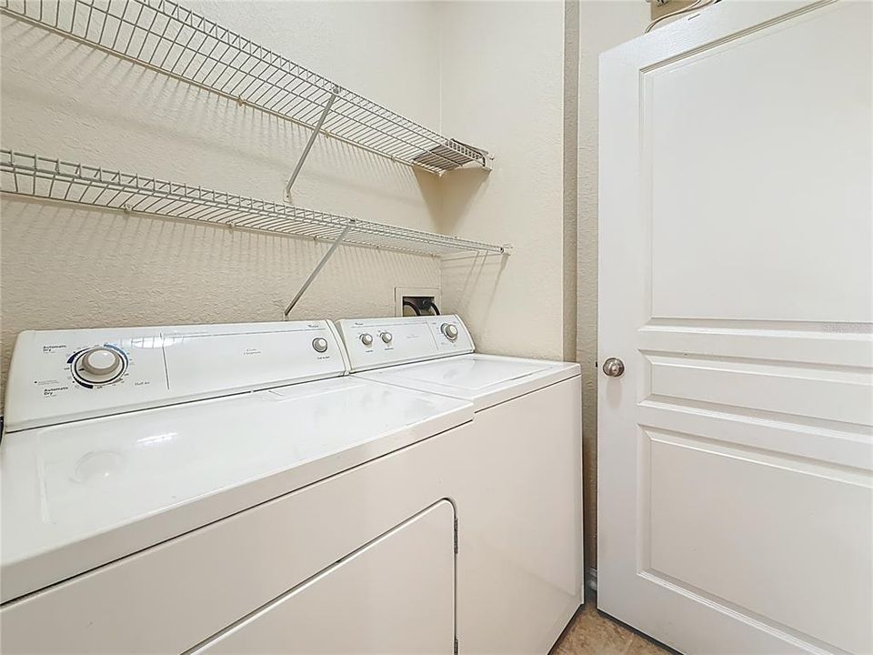 For Sale: $183,000 (2 beds, 2 baths, 1089 Square Feet)