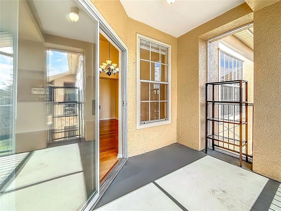 For Sale: $183,000 (2 beds, 2 baths, 1089 Square Feet)