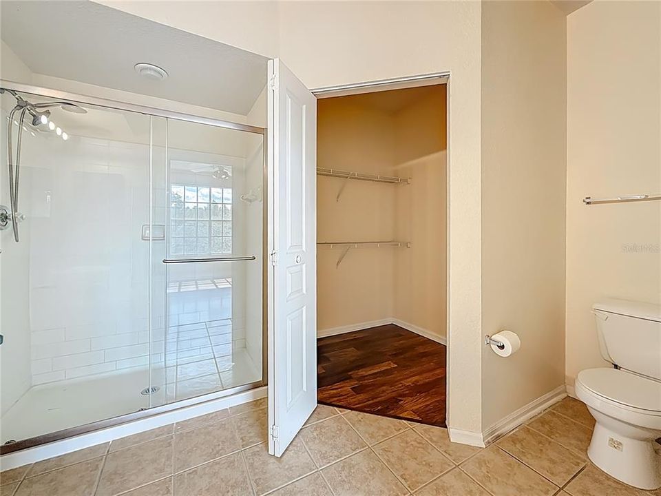 For Sale: $183,000 (2 beds, 2 baths, 1089 Square Feet)