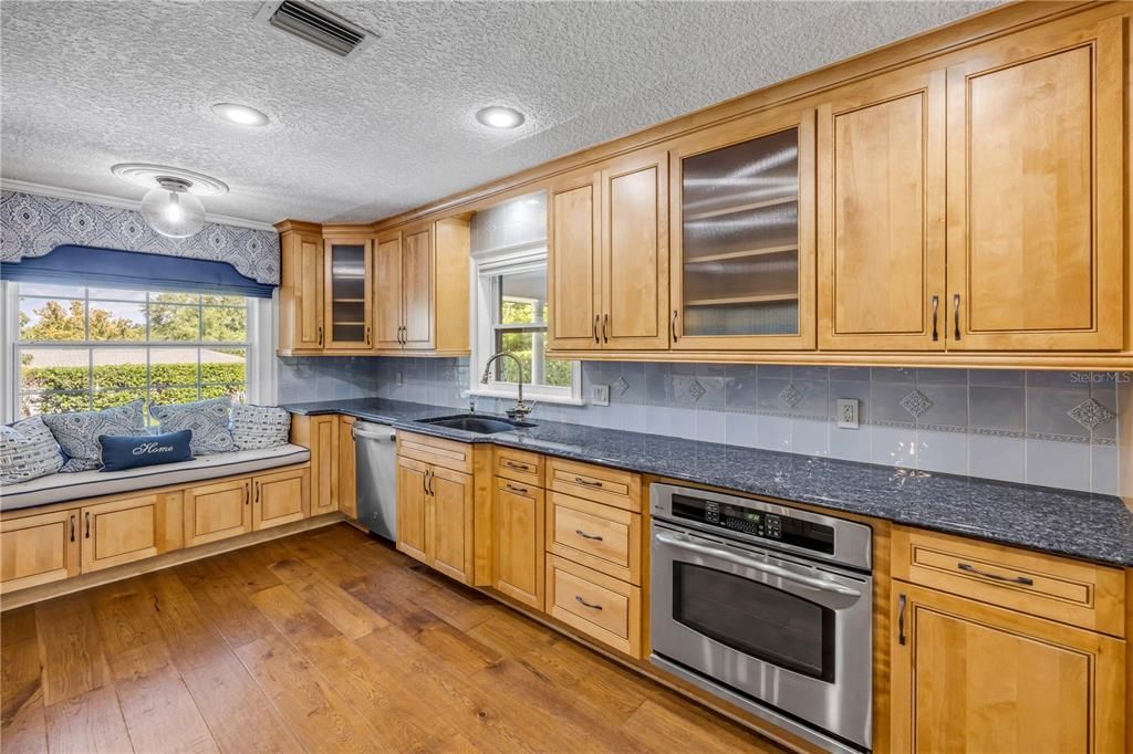 For Sale: $549,317 (3 beds, 2 baths, 2175 Square Feet)